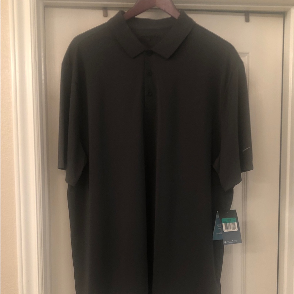 Nike Men's charcoal Short-Sleeve Polo